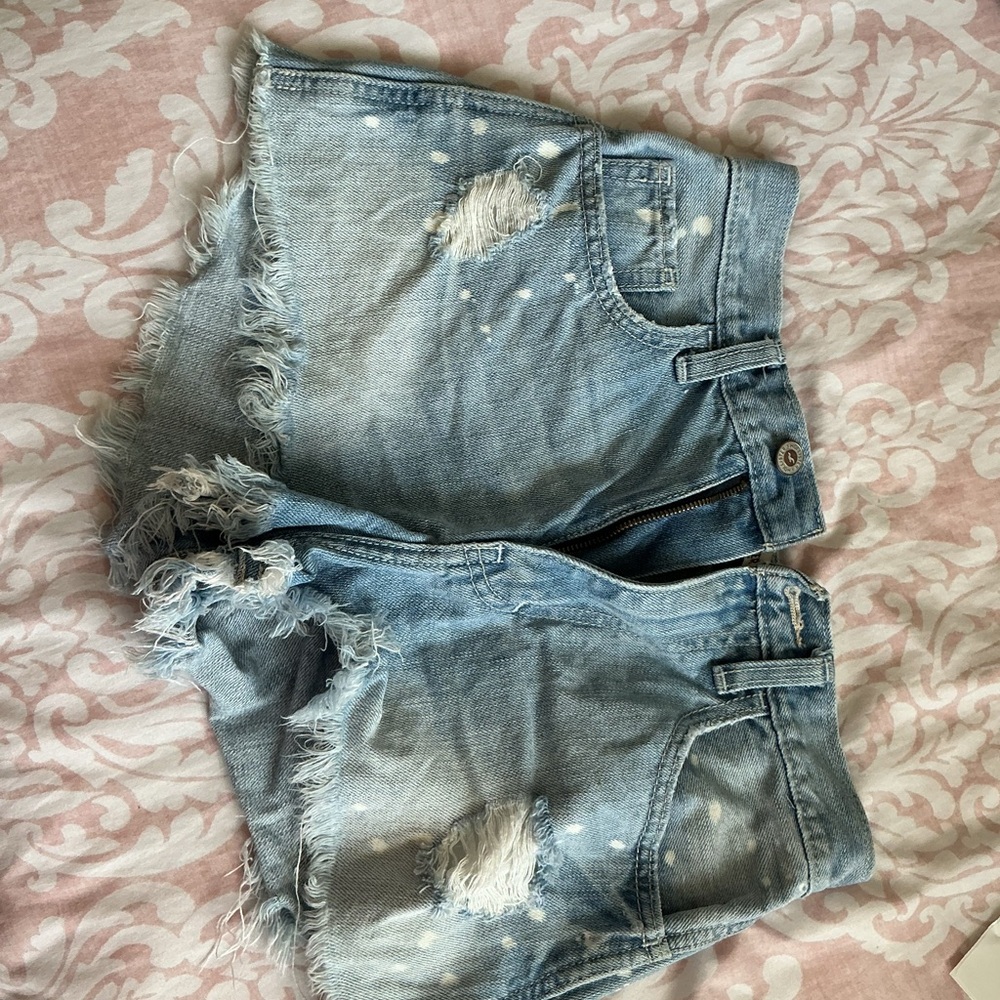 Hollister Light Wash Distressed Frayed Denim Shorts